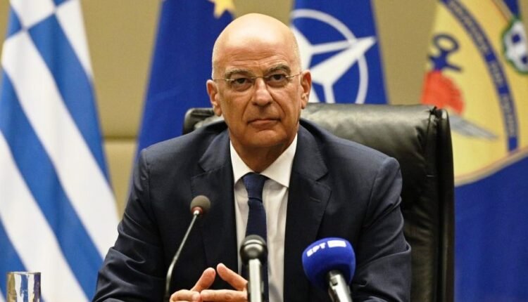 Ν.-Δένδιας:-Μόνο-στον-Στρατό-Ξηράς-η-θητεία-–-Νέο-δόγμα-αποτροπής