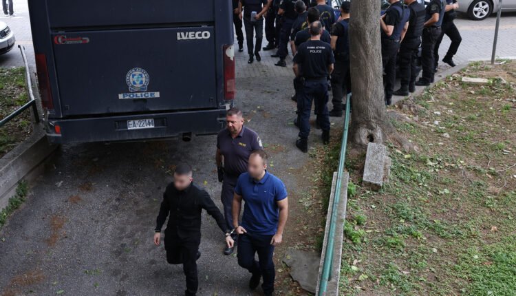 Στο-Εφετείο-η-δολοφονία-του-Ά.-Καμπανού:-Ένταση-έξω-από-τα-δικαστήρια-–-Αναβλήθηκε-η-δίκη