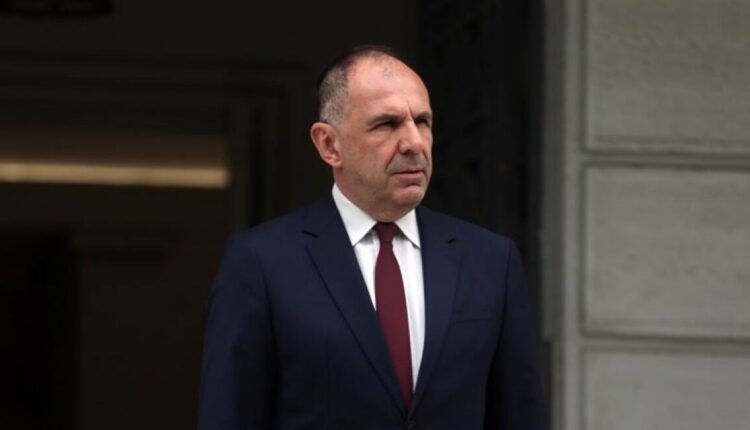ΥΠΕΞ:-Πάνω-από-2.000-‘Ελληνες-επέστρεψαν-με-ασφάλεια-από-την-εμπόλεμη-ζώνη