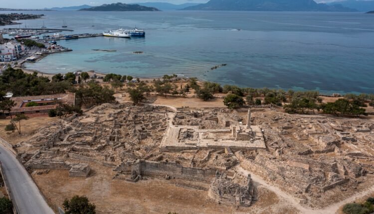 Αίγινα:-Στο-φως-εντυπωσιακά-αρχαία-ευρήματα-από-τον-λόφο-της-Κολώνας