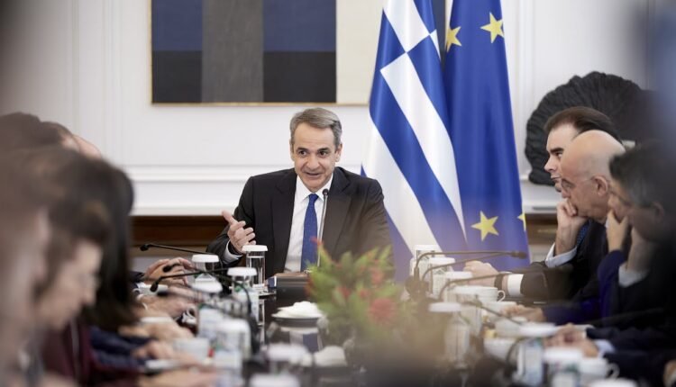 Κυρ.-Μητσοτάκης:-Η-κυβέρνηση-δεν-πρόκειται-να-υποκύψει-σε-εκβιασμούς