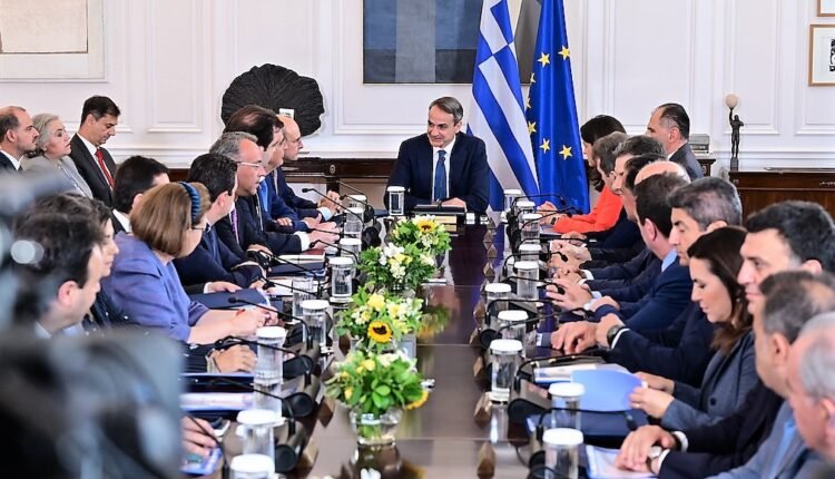 Συνεδριάζει-το-υπουργικό-συμβούλιο-υπό-τον-πρωθυπουργό