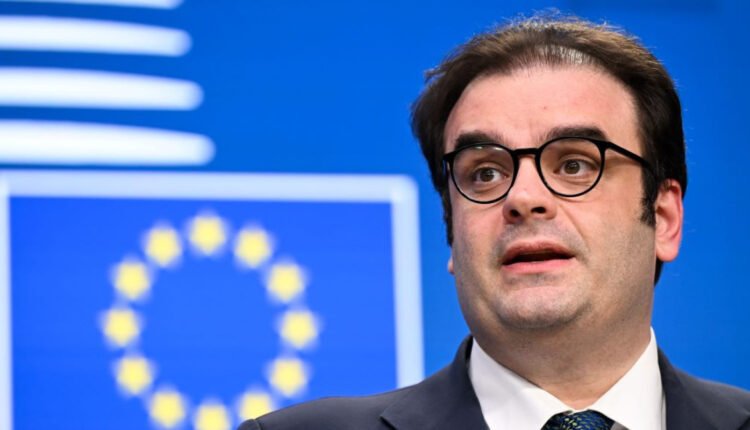 Κυρ.-Πιερρακάκης:-Η-Ελλάδα-έχει-την-ταχύτερη-αποκλιμάκωση-χρέους-παγκοσμίως