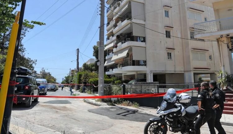 Τραγωδία-στην-Ηλιούπολη:-Πέθανε-και-η-δεύτερη-17χρονη-που-νοσηλευόταν-στο-ΚΑΤ