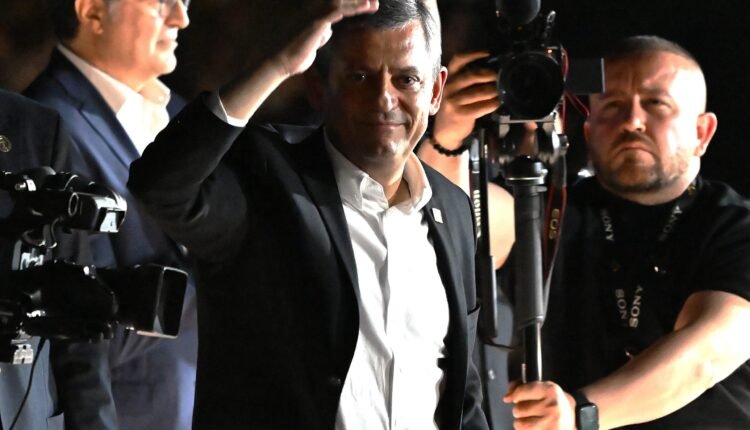 Τουρκία:-Κλιμακώνεται-η-κρίση-στο-κόμμα-της-μείζονος-αντιπολίτευσης,-chp-–-Ποια-τα-σενάρια-για-την-επόμενη-ημέρα