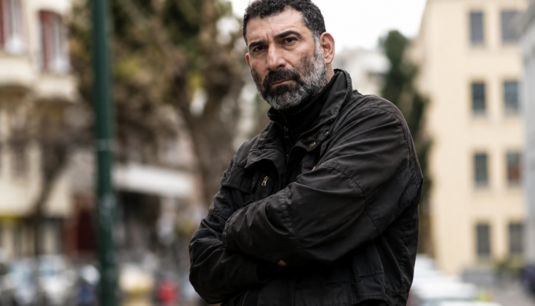 Ο-Γιάννης-Οικονομίδης-και-οι-διάλογοι-που-άλλαξαν-το-ελληνικό-σινεμά