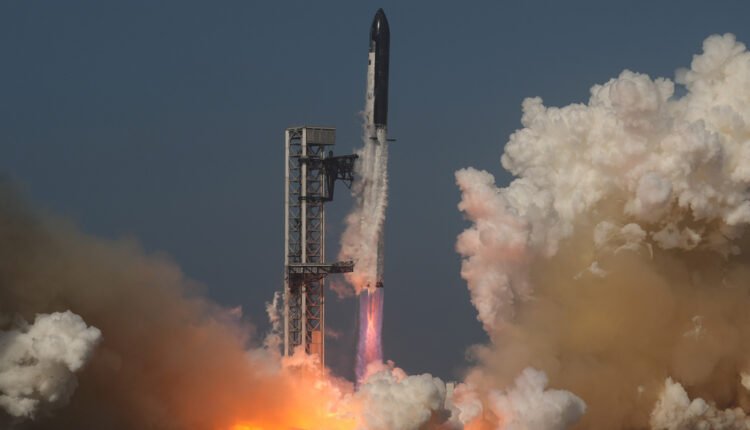 Επιτυχημένη-δοκιμή-του-πυραύλου-starship-της-spacex,-λίγο-πριν-η-εταιρεία-του-Μασκ-εισαχθεί-στο-Χρηματιστήριο