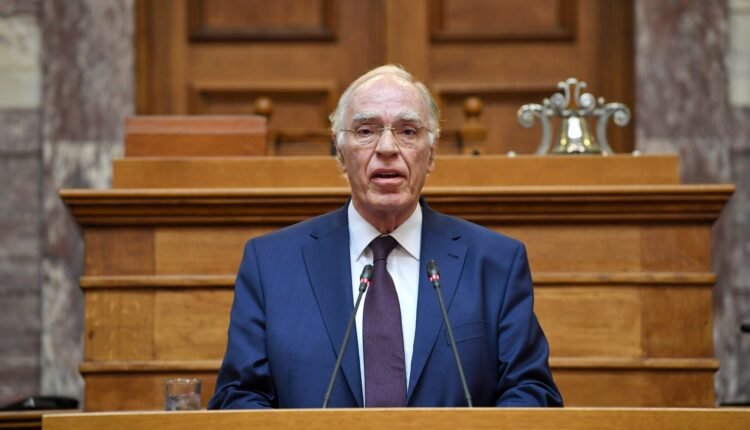 Πέθανε ο Βασίλης Λεβέντης
